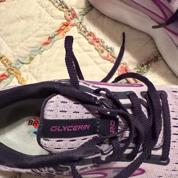 Brooks Women's Running Shoes - Purple and White Size 7.5 - Picture 6 of 8